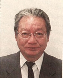 講師